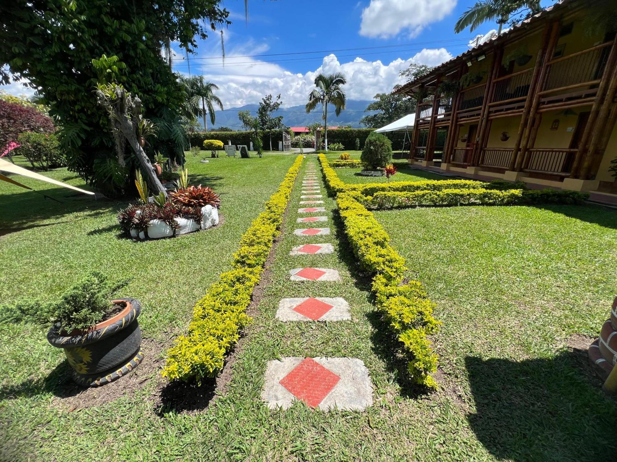 Villa Alejandra Del Quindio Calarca Luaran gambar