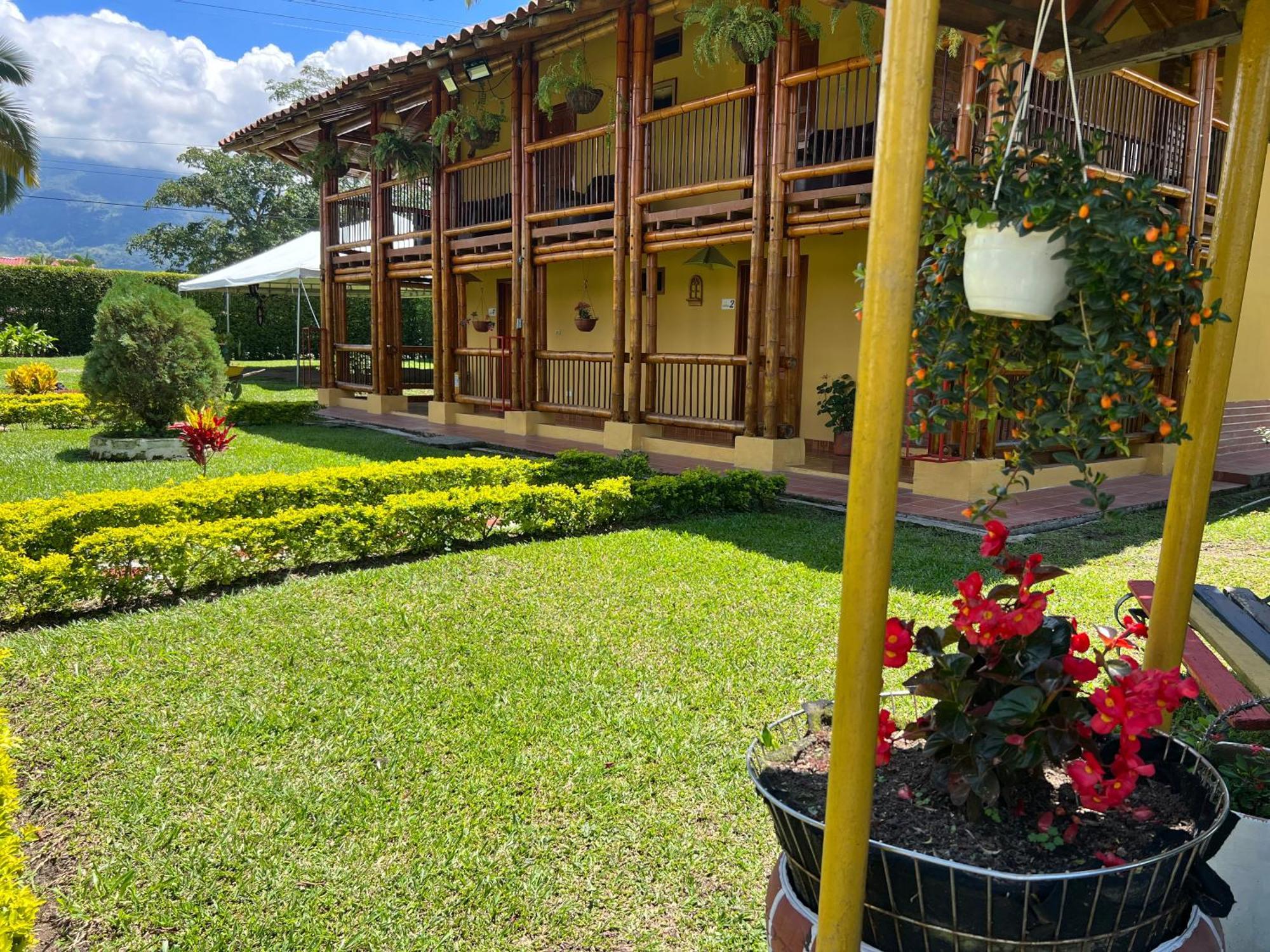 Villa Alejandra Del Quindio Calarca Luaran gambar