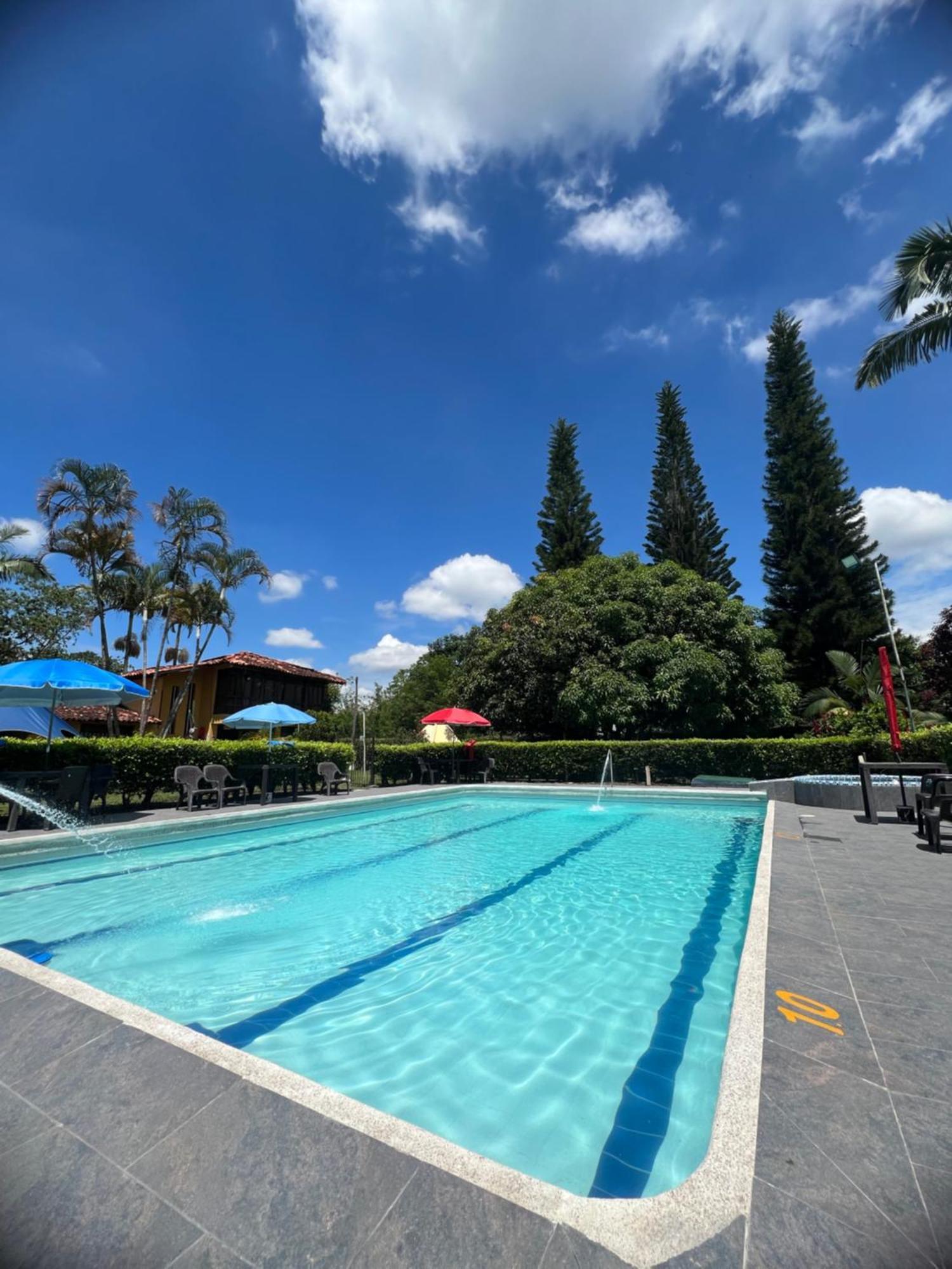Villa Alejandra Del Quindio Calarca Luaran gambar