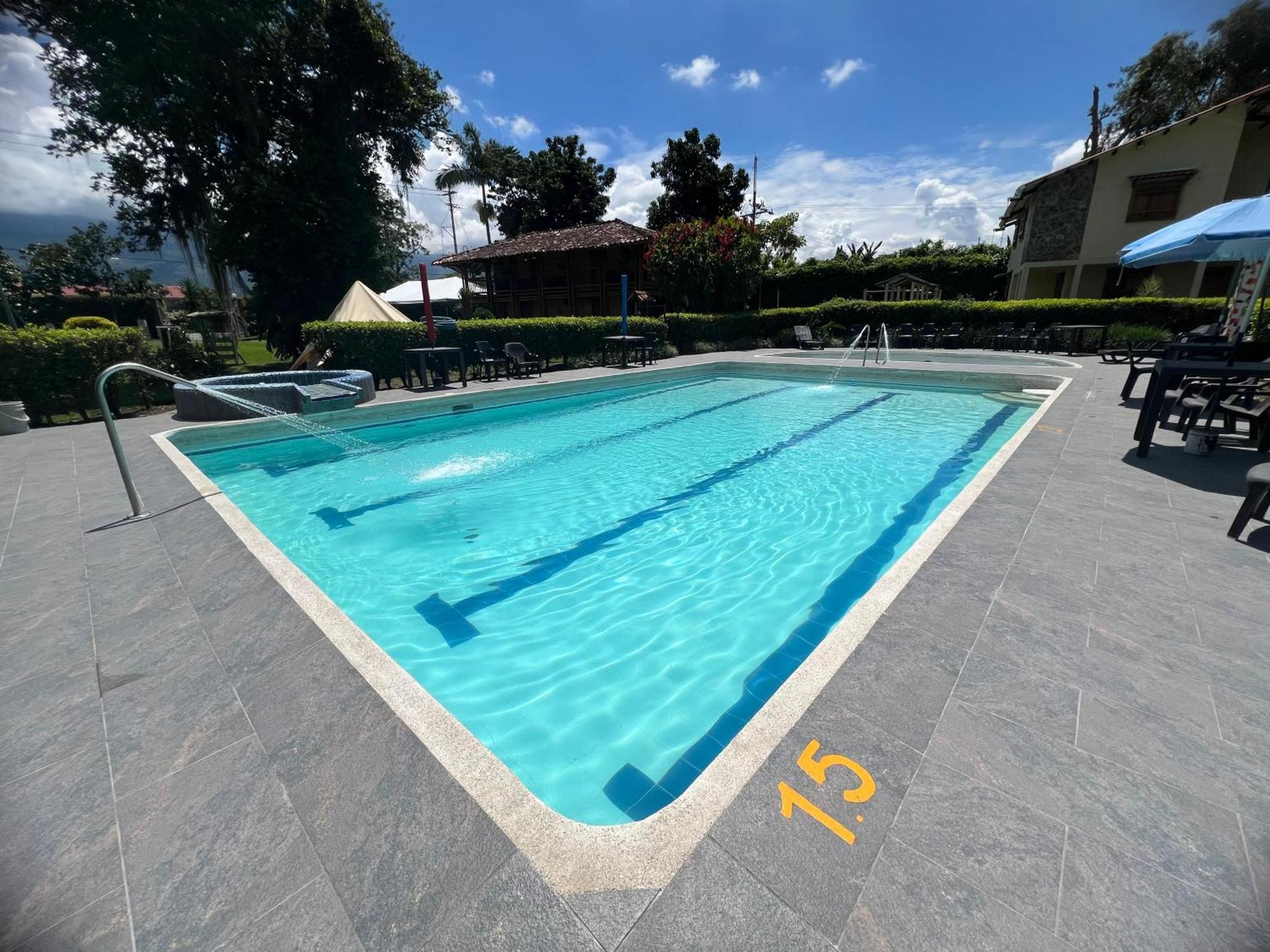 Villa Alejandra Del Quindio Calarca Luaran gambar
